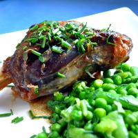 Slow Roasted Lamb Shanks with Garlic and Thyme